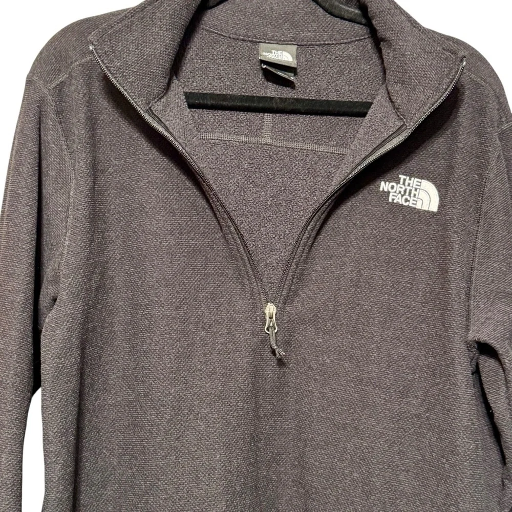 The North Face Men's Cap Rock 1/4 Zip Pullover Black Athleisure Sweatshirt